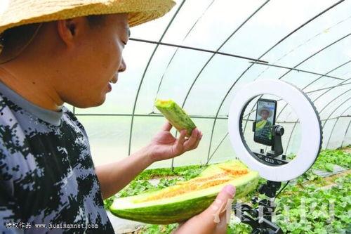 腹黑秦始皇在线吃瓜沙雕,腹黑秦始皇的沙雕吃瓜日常